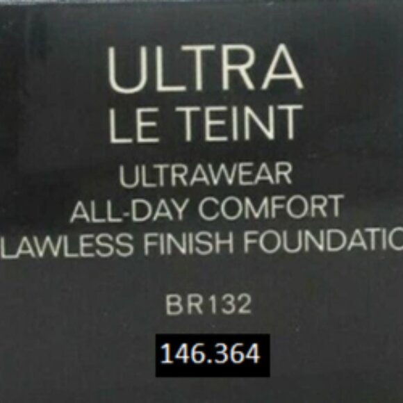 Chanel Ultra Le Teint Ultrawear Flawless Finish Foundation BR132 - Picture 5 of 9